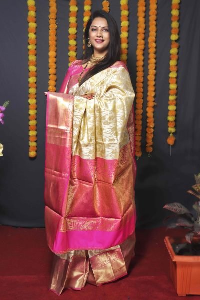 Elegant Kanjivaram Silk Saree with Rich Pallu with Unstitched Blouse Piece Kanjivaram Sarees