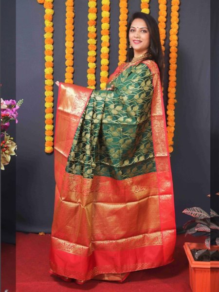 Elegant Kanjivaram Silk Saree with Rich Pallu   Unstitched Blouse Piece Kanjivaram Sarees