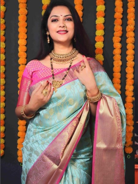 Elegant Kanjivaram Silk Saree with Rich Pallu   Unstitched Blouse Piece Kanjivaram Sarees