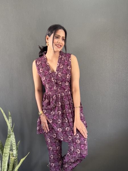 Elegant Printed V Neck Co Ord Set for Office   Casual Wear Co-Ords