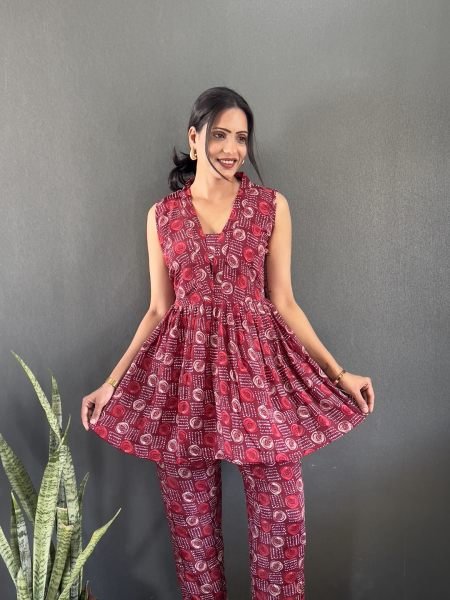 Elegant Printed V Neck Co Ord Set for Office   Casual Wear Co-Ords