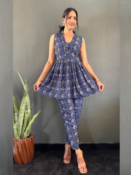 Elegant Printed V Neck Co Ord Set for Office   Casual Wear Co-Ords