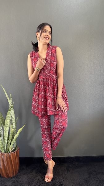 Elegant Printed V Neck Co Ord Set for Office   Casual Wear Co-Ords