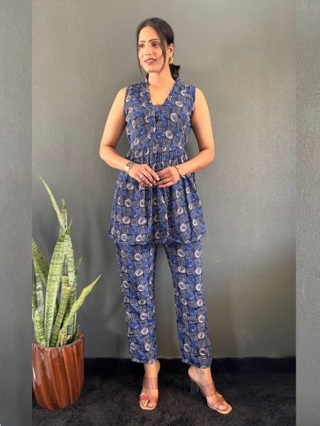 Elegant Printed V Neck Co Ord Set for Office   Casual Wear Co-Ords