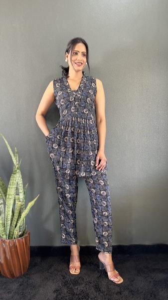 Elegant Printed V Neck Co Ord Set for Office   Casual Wear Co-Ords