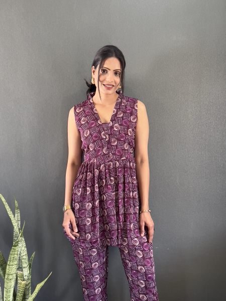 Elegant Printed V Neck Co Ord Set for Office   Casual Wear Co-Ords