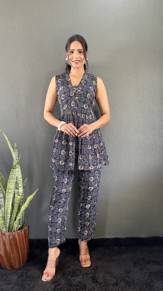 Elegant Printed V Neck Co Ord Set for Office   Casual Wear Co-Ords