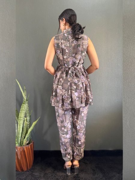 Elegant Printed V Neck Co Ord Set for Office   Casual Wear Co-Ords