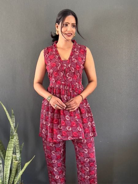 Elegant Printed V Neck Co Ord Set for Office   Casual Wear Co-Ords