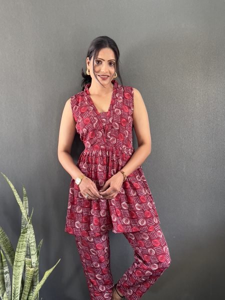 Elegant Printed V Neck Co Ord Set for Office   Casual Wear Co-Ords