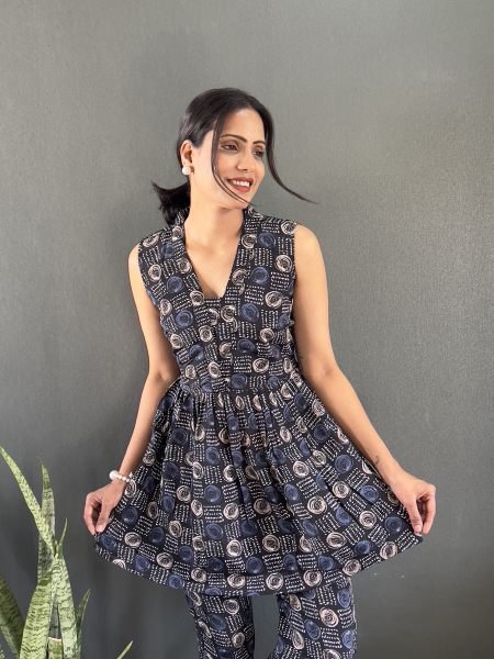 Elegant Printed V Neck Co Ord Set for Office   Casual Wear Co-Ords