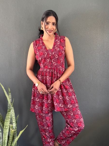 Elegant Printed V Neck Co Ord Set for Office   Casual Wear Co-Ords
