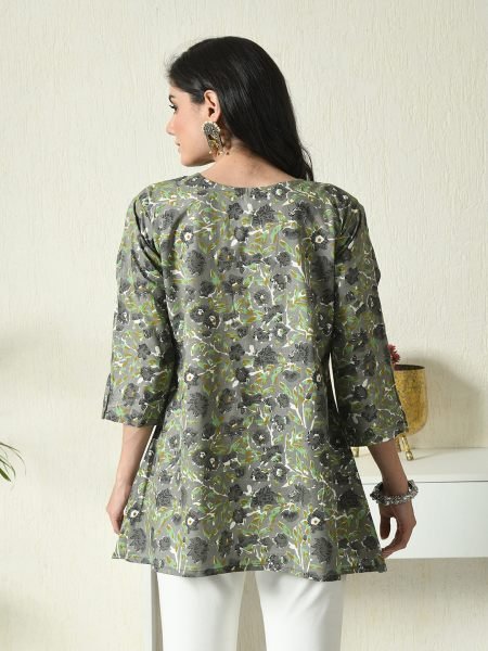 Green Floral Printed Cotton Blend Top with Keyhole Neck Kurtis & Tunics