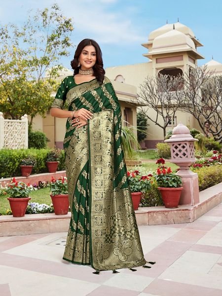 Green Woven Jacquard Kanjivaram Pure Silk Saree Banarasi Sarees