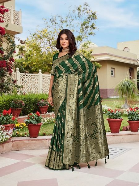 Green Woven Jacquard Kanjivaram Pure Silk Saree Banarasi Sarees