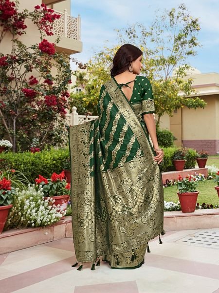 Green Woven Jacquard Kanjivaram Pure Silk Saree Banarasi Sarees