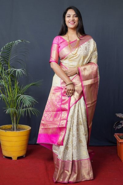 Kanjivaram Silk Saree with Rich Pallu with Unstitched Blouse Piece Daily Deals