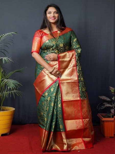 Kanjivaram Silk Saree with Rich Pallu with Unstitched Blouse Piece Daily Deals