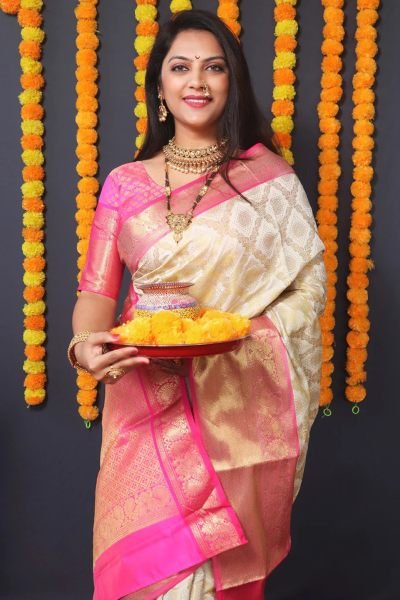 Kanjivaram Silk Saree with Rich Pallu with Unstitched Blouse Piece Kanjivaram Sarees