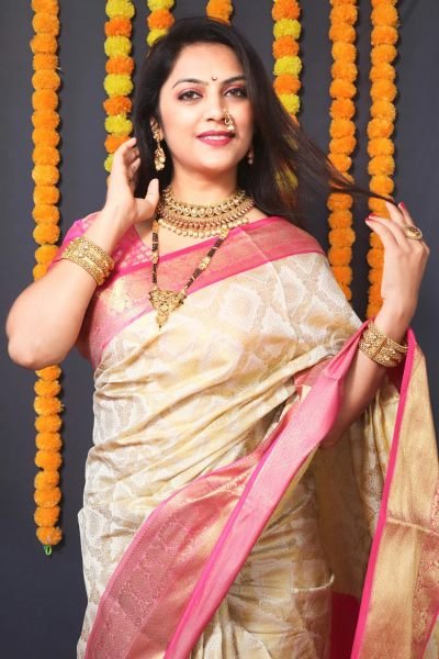 Kanjivaram Silk Saree with Rich Pallu with Unstitched Blouse Piece Kanjivaram Sarees