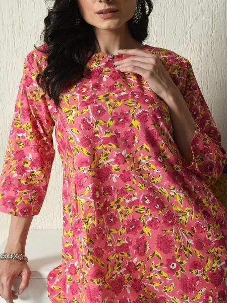 Pink Floral Printed Cotton Blend Top with Keyhole Neck Kurtis & Tunics
