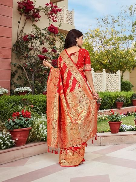 Red Woven Jacquard Kanjivaram Pure Silk Saree Banarasi Sarees