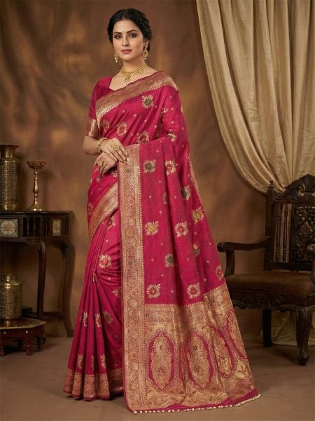 Traditional Dola Silk Saree with Woven Paisley Pallu and Hand Strung Bead Tassels Saree