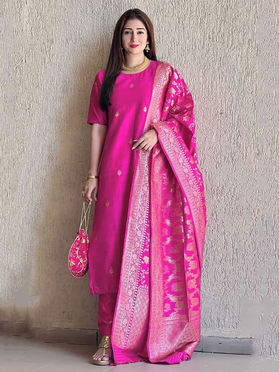 Women Art Silk Jacquard Pink Kurta Set With Dupatta 